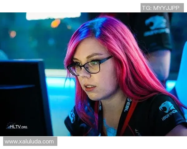 女子联赛总决赛精彩回顾女子CS战队展现强大实力与风采